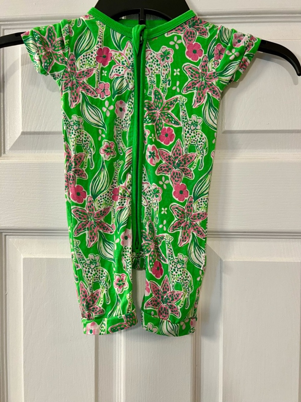 Gigi and Max Bamboo Green & Pink Floral Giraffe Print Shortie Romper 3-6 Months